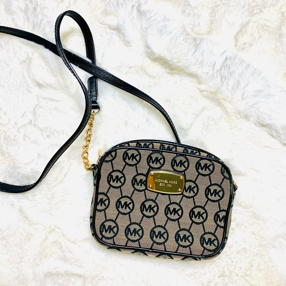 MICHAEL KORS crossbody purse